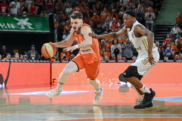 现了强大的 现了强大的